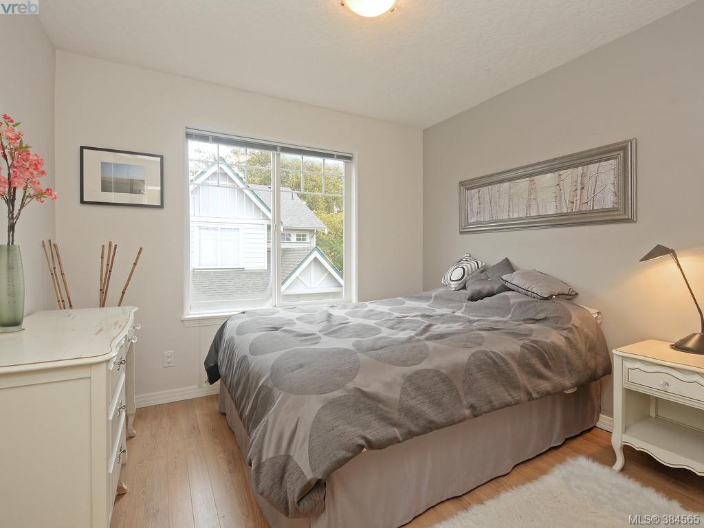  3 2650 Shelbourne Street, Victoria, BC 384565 Julie Demelo