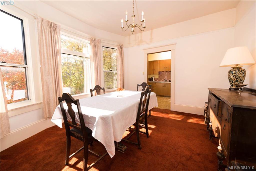 2654 Fernwood Road, Victoria, BC 384910 Dane Kingsbury Real Estate