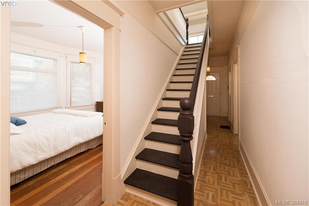 2654 Fernwood Road, Victoria, BC 384910 Dane Kingsbury Real Estate