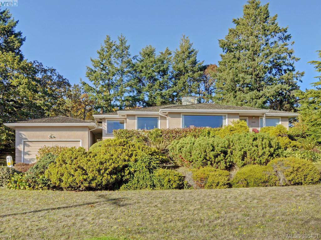 850 Royal Oak Avenue, Victoria, BC 386431 Deedrie Ballard