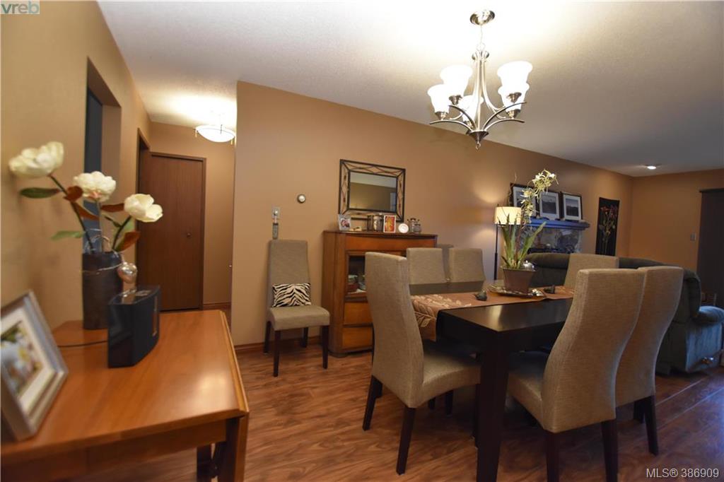 39 897 Admirals Road Victoria Bc 386909 Oliver Katz