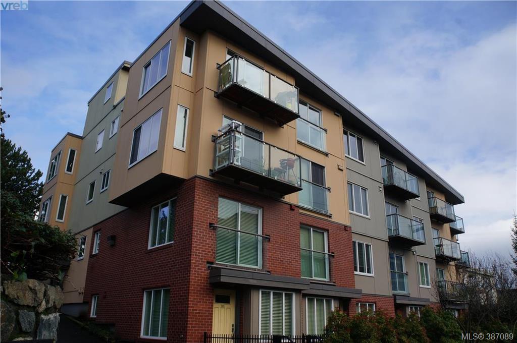  401 356 E Road, Victoria, BC 387089 McCollom Real Estate Ltd.