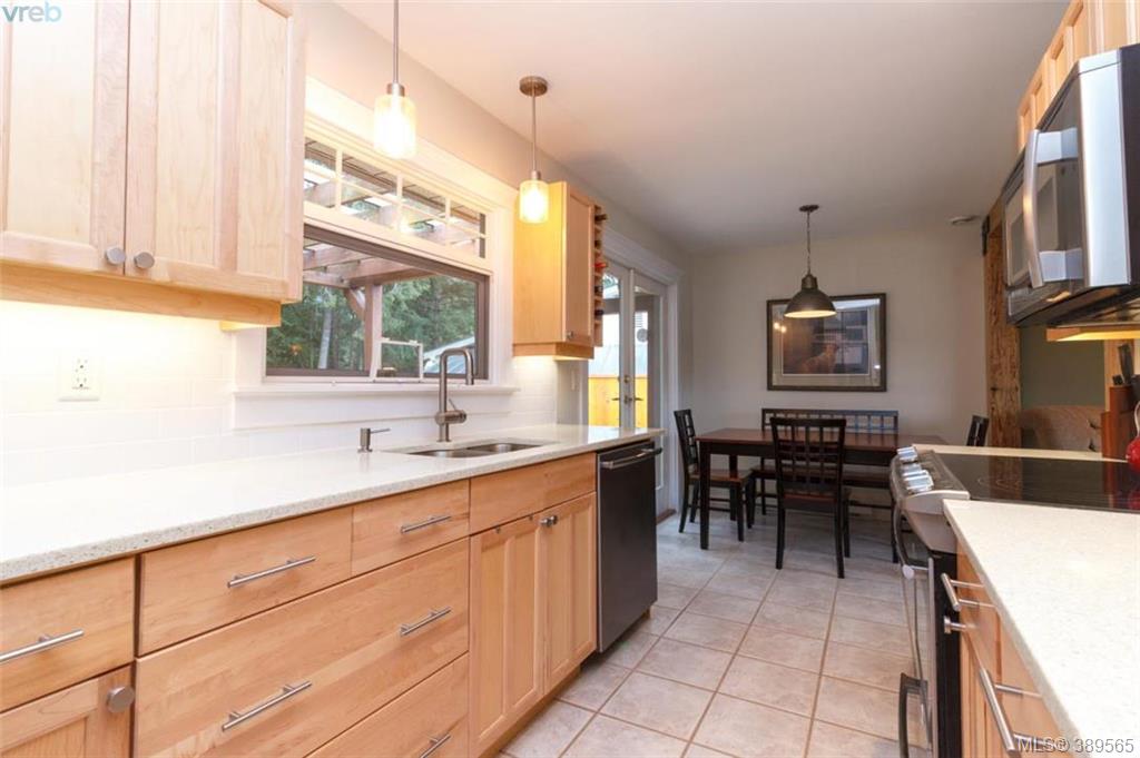 2832 Sooke Lake Road, Victoria, BC 389565 Brad Forrest