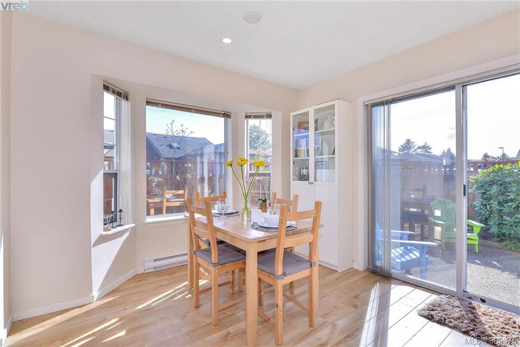  73 2070 Amelia Avenue, Sidney, BC 389975 Miles Takacs