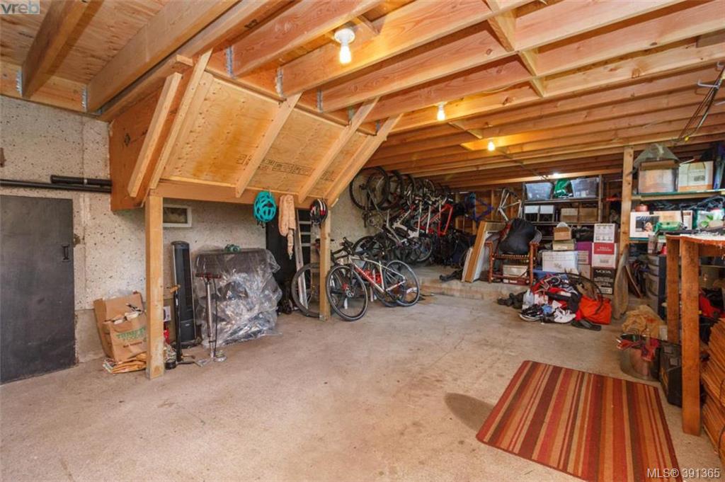 2921 Gosworth Road, Victoria, BC 391365 The House Selling Group