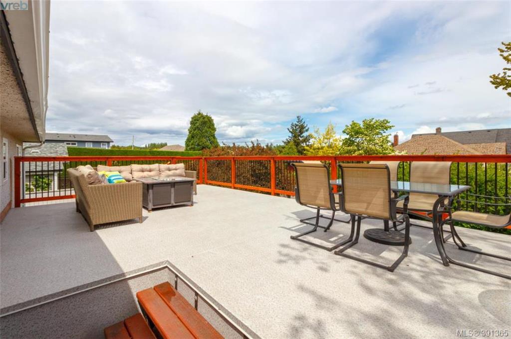 2921 Gosworth Road, Victoria, BC 391365 The House Selling Group