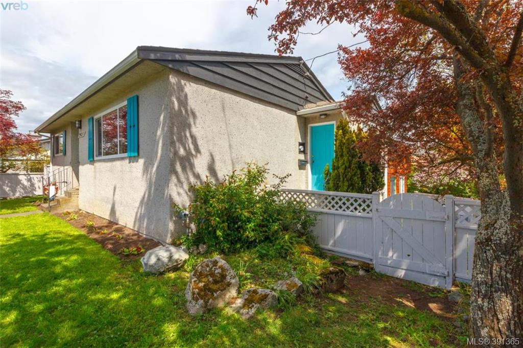 2921 Gosworth Road, Victoria, BC 391365 The House Selling Group