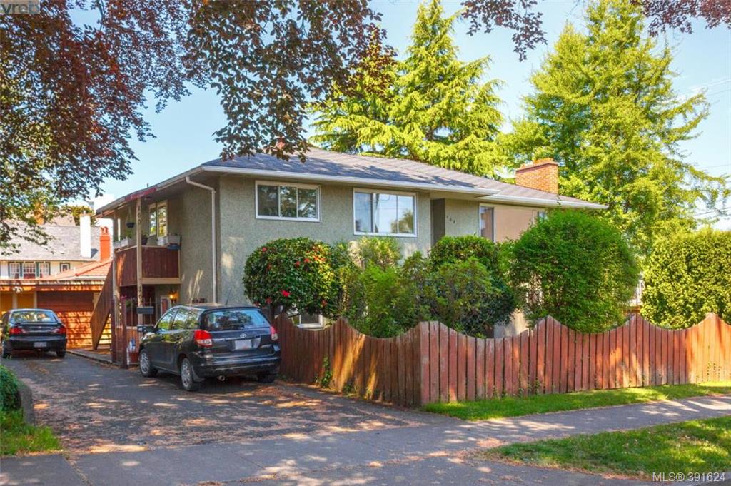 160162 Clarence Street, Victoria, BC 391624 The House Selling Group