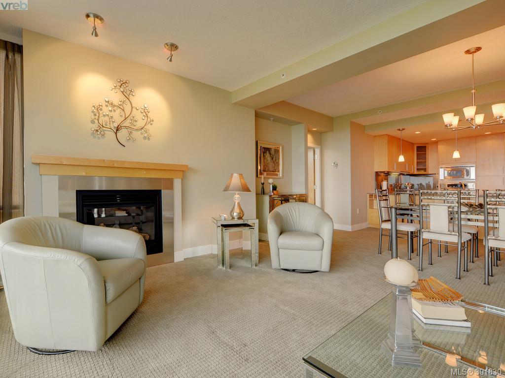  102 738 Sayward Hill Terrace, Victoria, BC 391830 The House