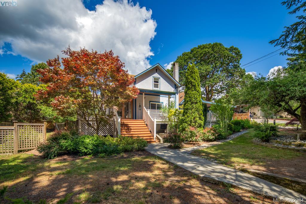 706 Lindsay Street, Victoria, BC 392384 Mark Rice Personal Real