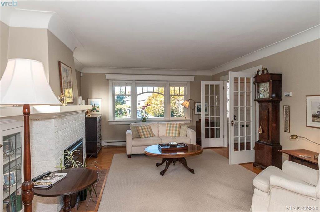 1871 Monteith Street, Victoria, BC 393820 Nicole Pelan