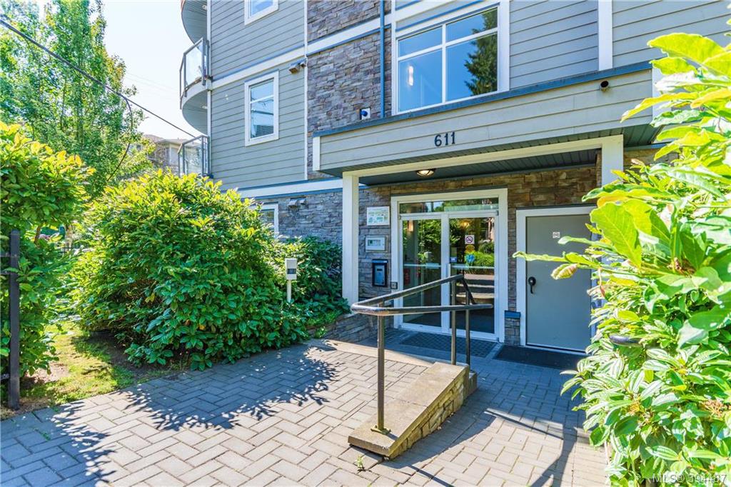 201 611 Goldstream Avenue Victoria BC 394487 201 611 Goldstream Avenue Victoria BC 394487