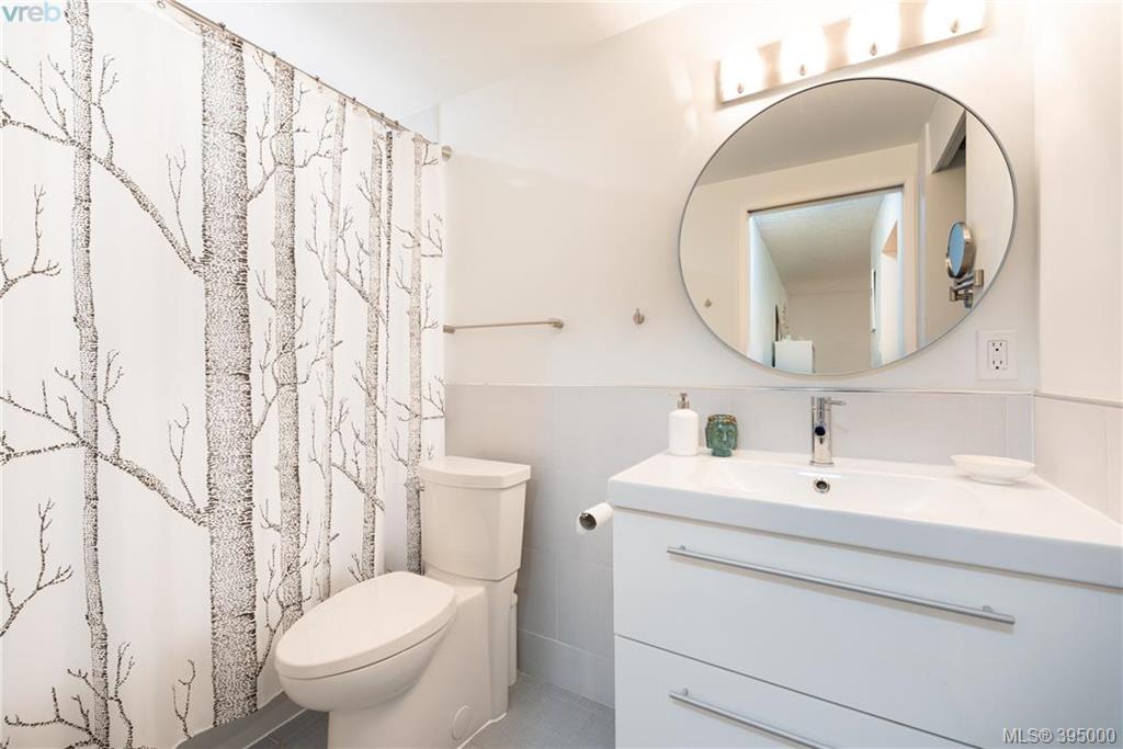  101 1792 Rockland Avenue, Victoria, BC 395000 Dane Kingsbury Real