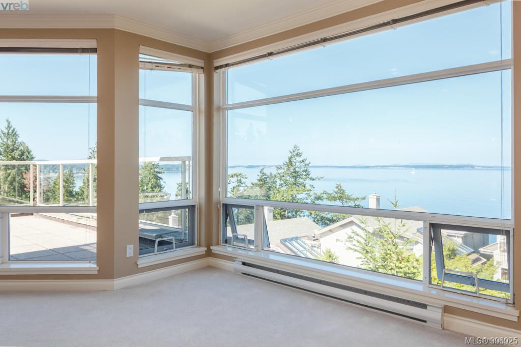  2 4771 Cordova Bay Road, Victoria, BC 396925 Broker Harry Newton