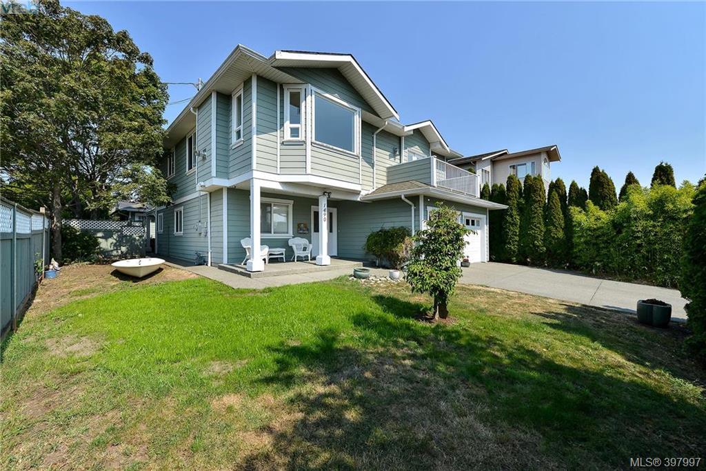 1490 Ocean View Road, Victoria, BC 397997 Miles Takacs