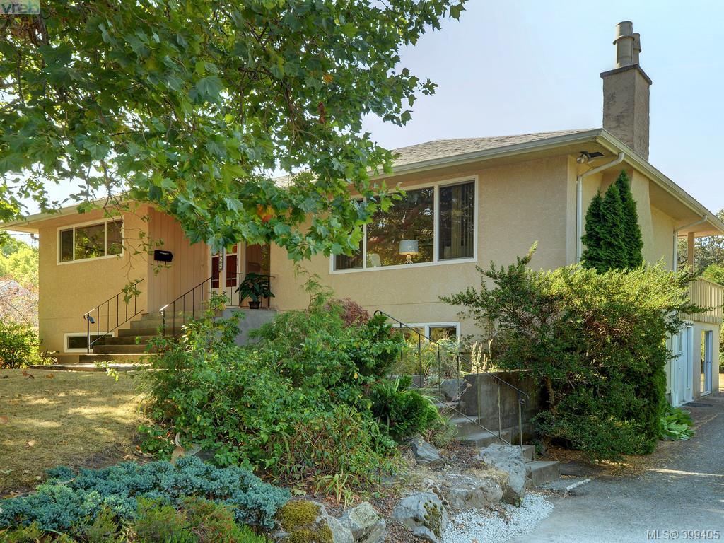 3954 Cedar Hill Cross Road, Victoria, BC 399405 Jaret Andrews