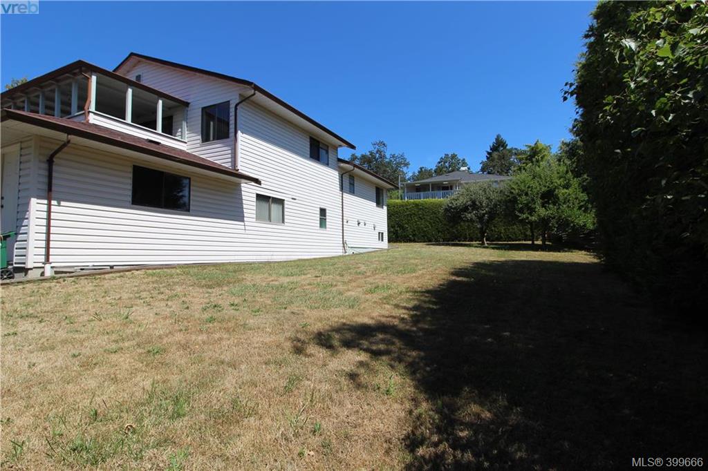 1045 W Burnside Road, Victoria, BC 399666 David Brown PERSONAL