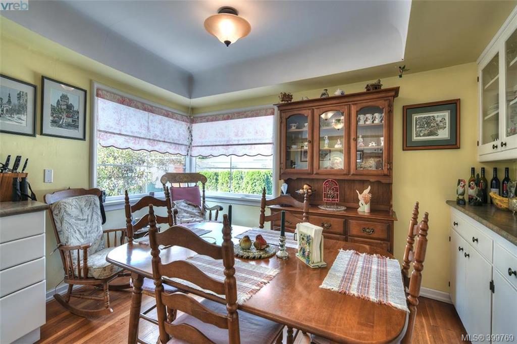 2069 Kings Road, Victoria, BC 399769 Miles Takacs