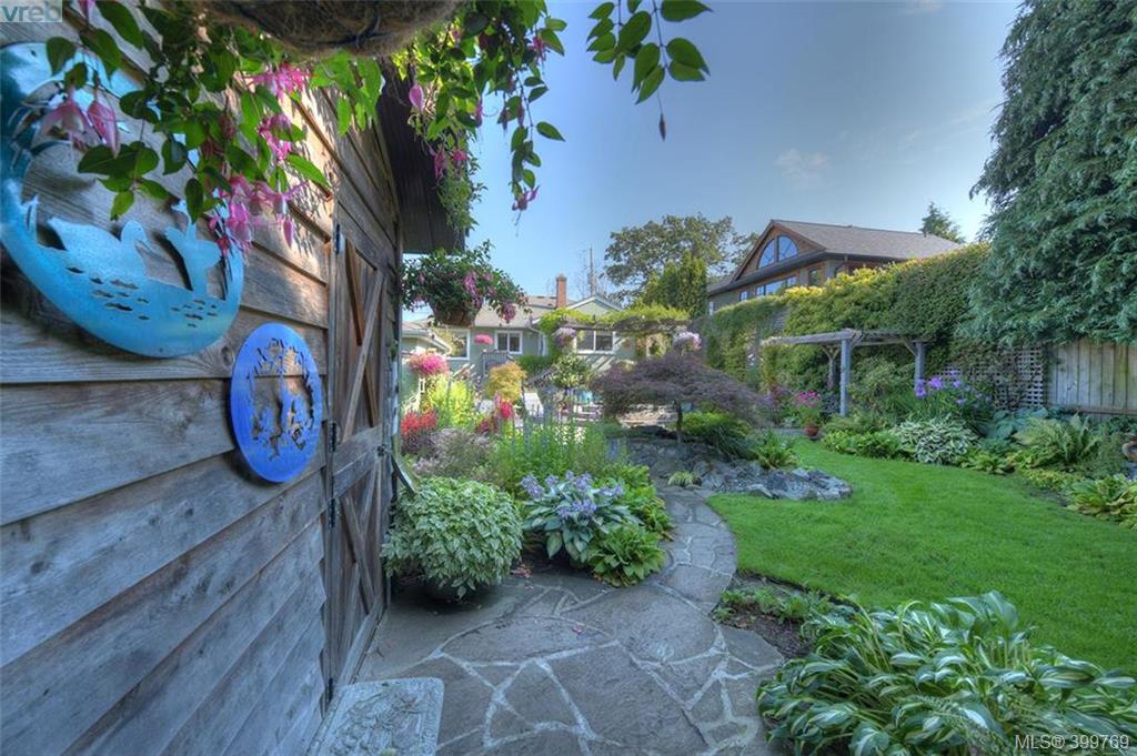 2069 Kings Road, Victoria, BC 399769 Miles Takacs 2069 Kings Road, Victoria, BC 399769 Miles Takacs