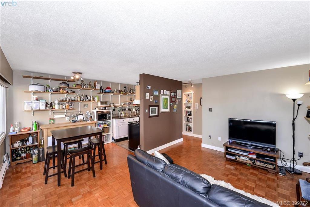  206 1000 McClure Street, Victoria, BC 399772 Miles Takacs