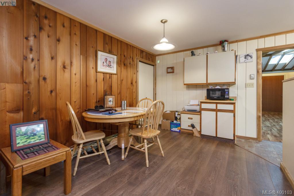 2470 Tanner Road, Victoria, BC 400103 Miles Takacs