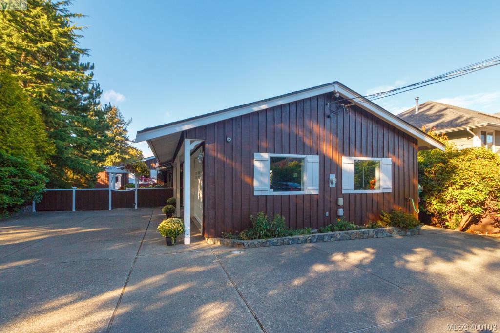 2470 Tanner Road, Victoria, BC 400103 Miles Takacs