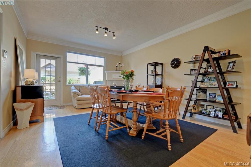  9 3281 Maplewood Road, Victoria, BC 400446 Miles Takacs