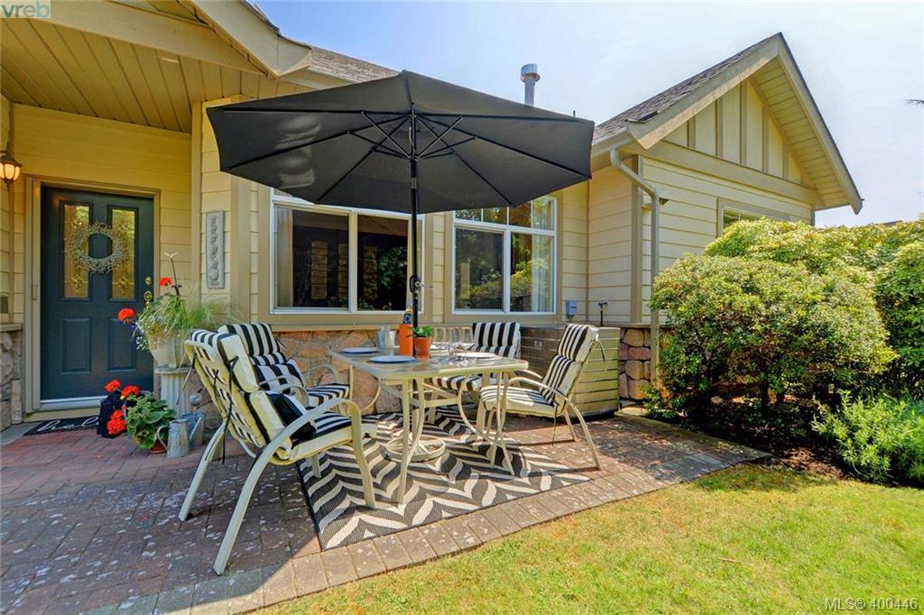  9 3281 Maplewood Road, Victoria, BC 400446 Miles Takacs