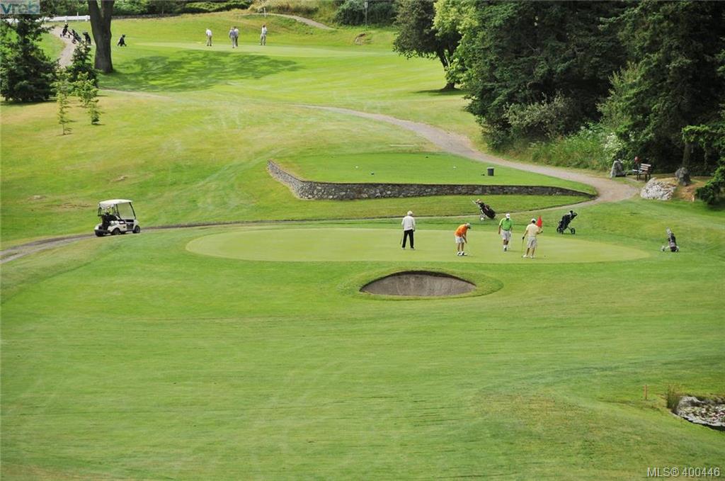  9 3281 Maplewood Road, Victoria, BC 400446 Miles Takacs