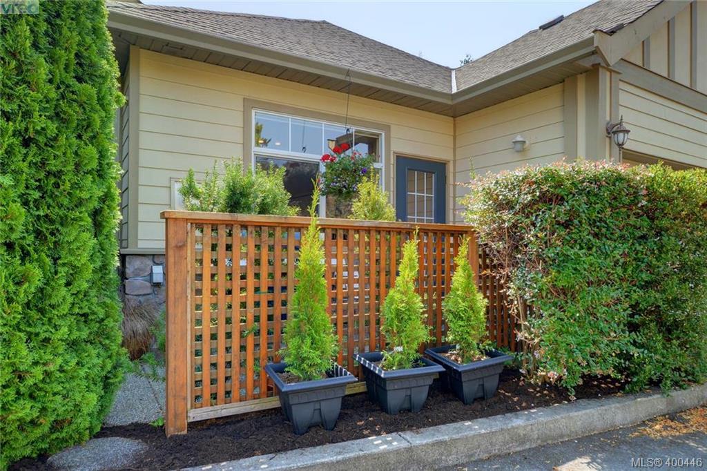  9 3281 Maplewood Road, Victoria, BC 400446 Miles Takacs