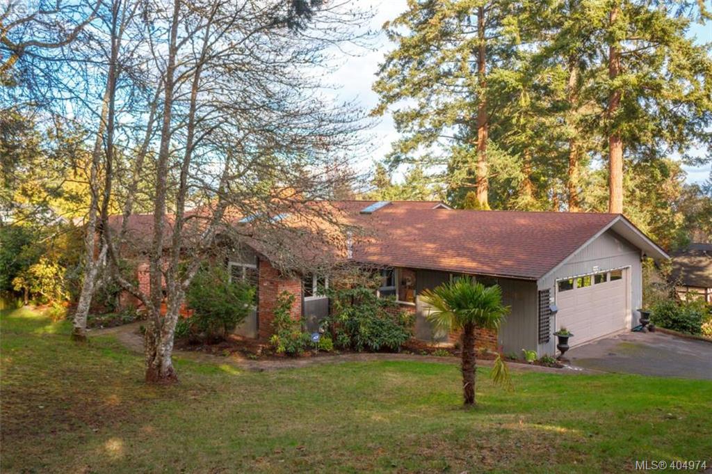 2212 Arbutus Road, Victoria, BC 404974 The House Selling Group