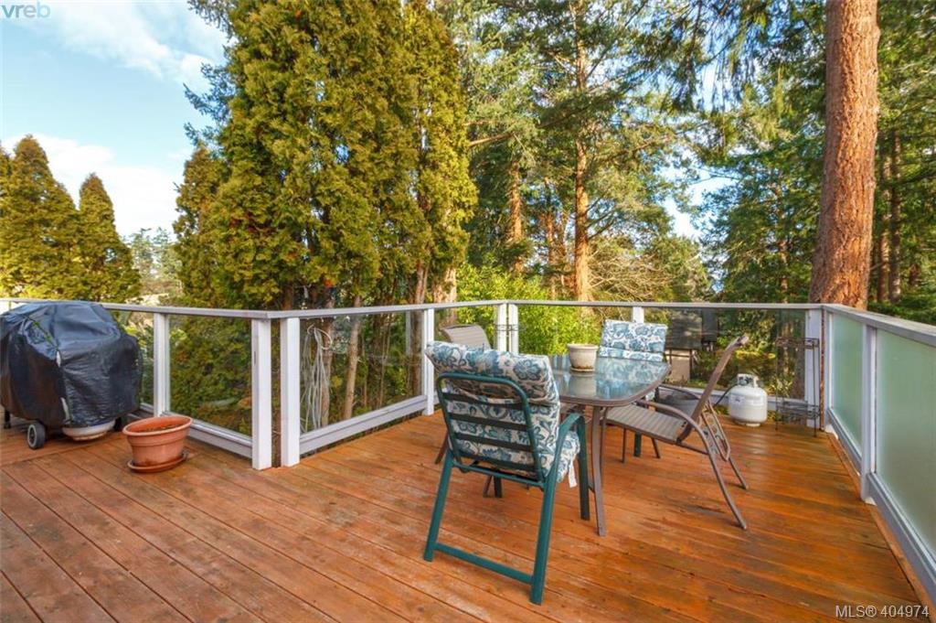 2212 Arbutus Road, Victoria, BC 404974 The House Selling Group