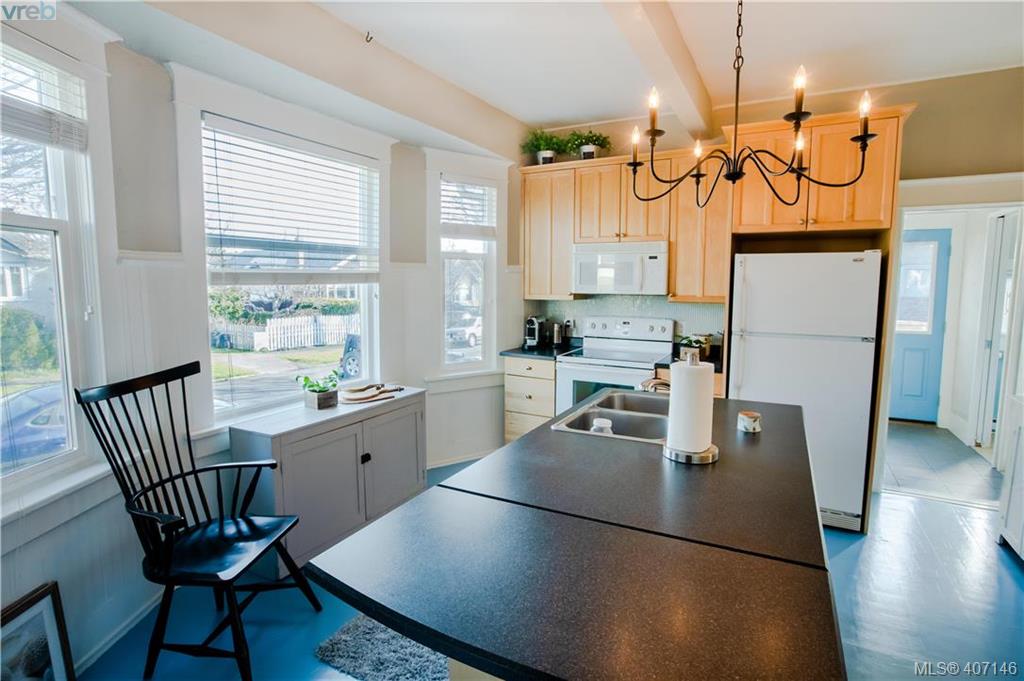 59 Moss Street, Victoria, BC 407146 Mark Rice Personal Real