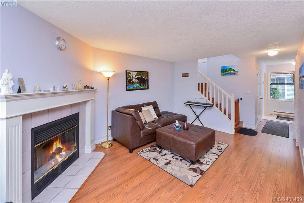  5 240 E Burnside Road, Victoria, BC 408469 Miles Takacs