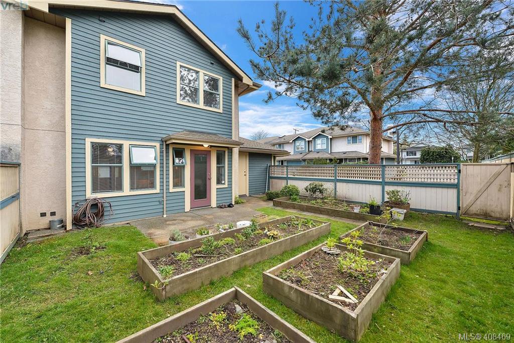  5 240 E Burnside Road, Victoria, BC 408469 Miles Takacs