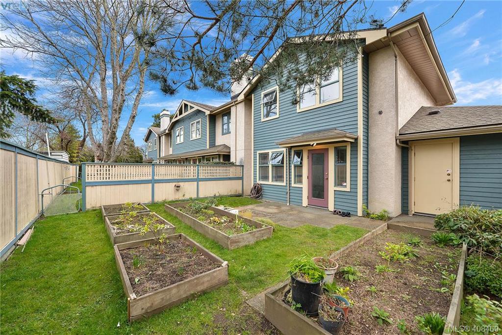  5 240 E Burnside Road, Victoria, BC 408469 Miles Takacs