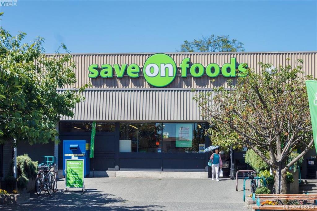  102 1663 McKenzie Avenue, Victoria, BC 408684 The House Selling Group