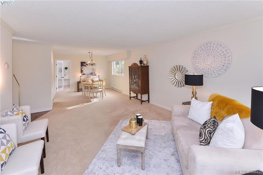  105 1115 Rockland Avenue, Victoria, BC 408877 Miles Takacs