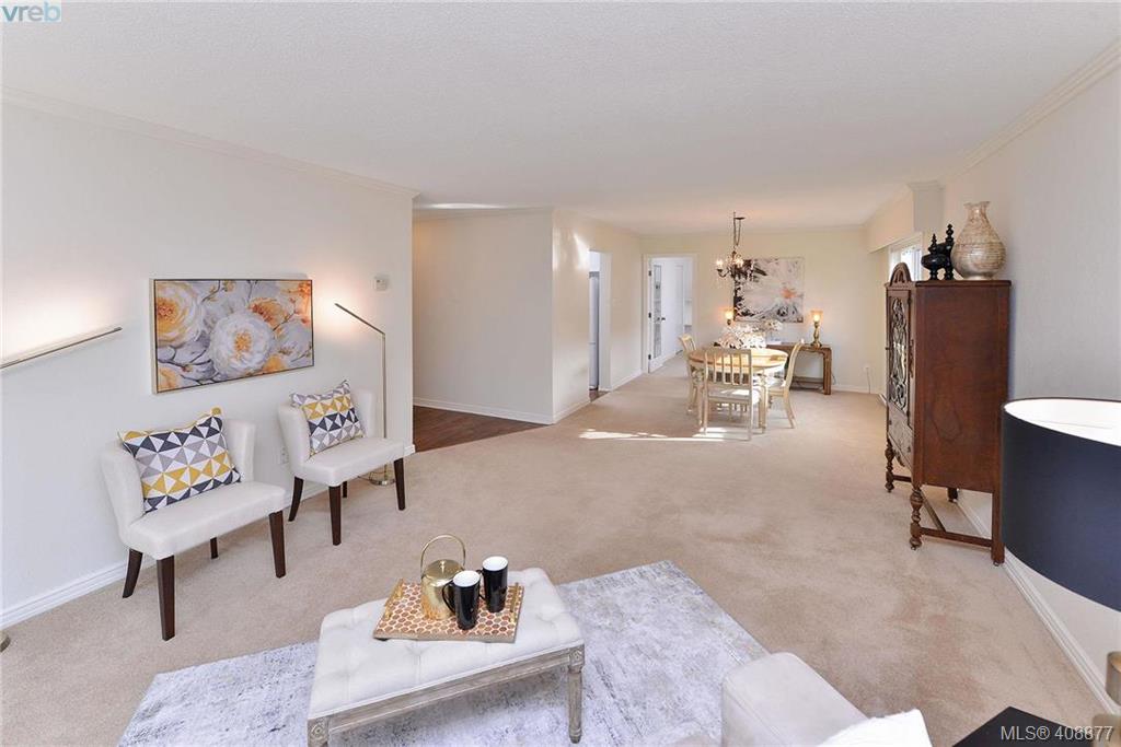  105 1115 Rockland Avenue, Victoria, BC 408877 Miles Takacs