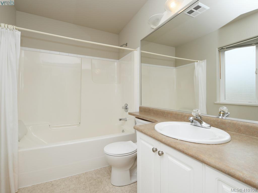  61 118 Aldersmith Place, Victoria, BC 410108 Jaret Andrews