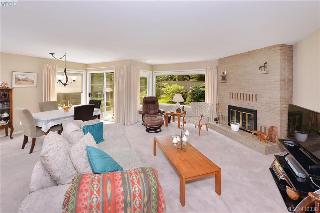  11 1309 McKenzie Avenue, Victoria, BC 410338 Miles Takacs