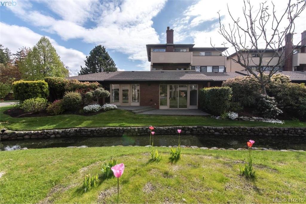  134 2345 Cedar Hill Cross Road, Victoria, BC 410515 Victoria Real