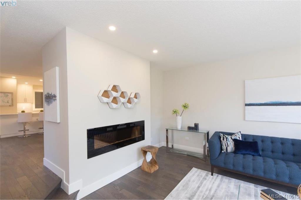  134 2345 Cedar Hill Cross Road, Victoria, BC 410515 Victoria Real