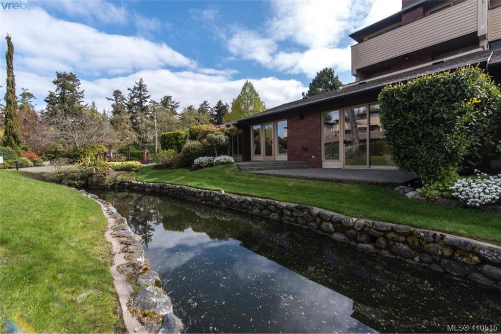  134 2345 Cedar Hill Cross Road, Victoria, BC 410515 Victoria Real