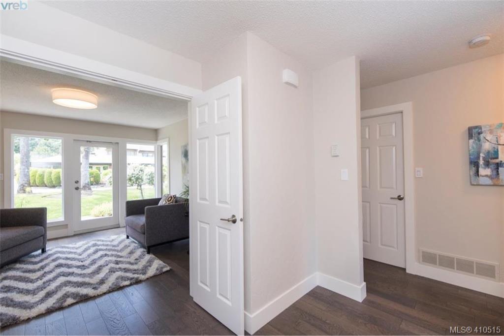  134 2345 Cedar Hill Cross Road, Victoria, BC 410515 Victoria Real