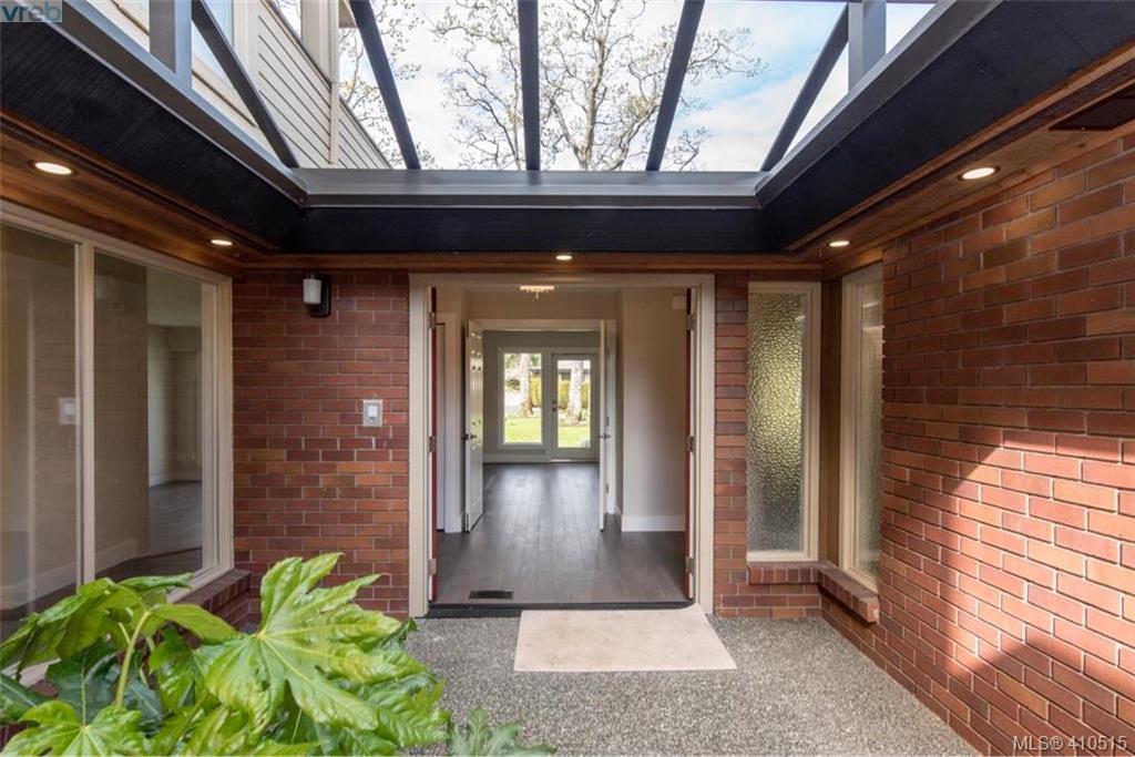  134 2345 Cedar Hill Cross Road, Victoria, BC 410515 Victoria Real