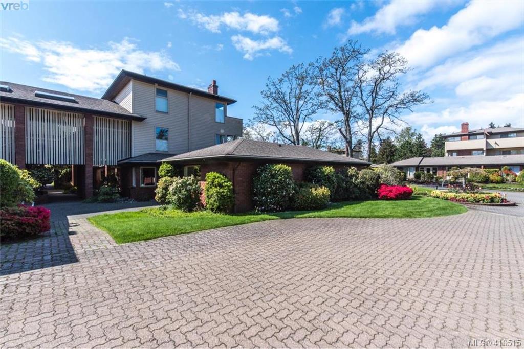  134 2345 Cedar Hill Cross Road, Victoria, BC 410515 Victoria Real