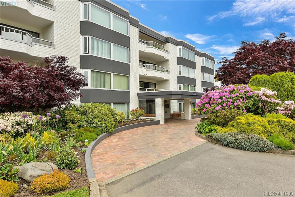  401 1370 Beach Drive, Victoria, BC 411009 Miles Takacs