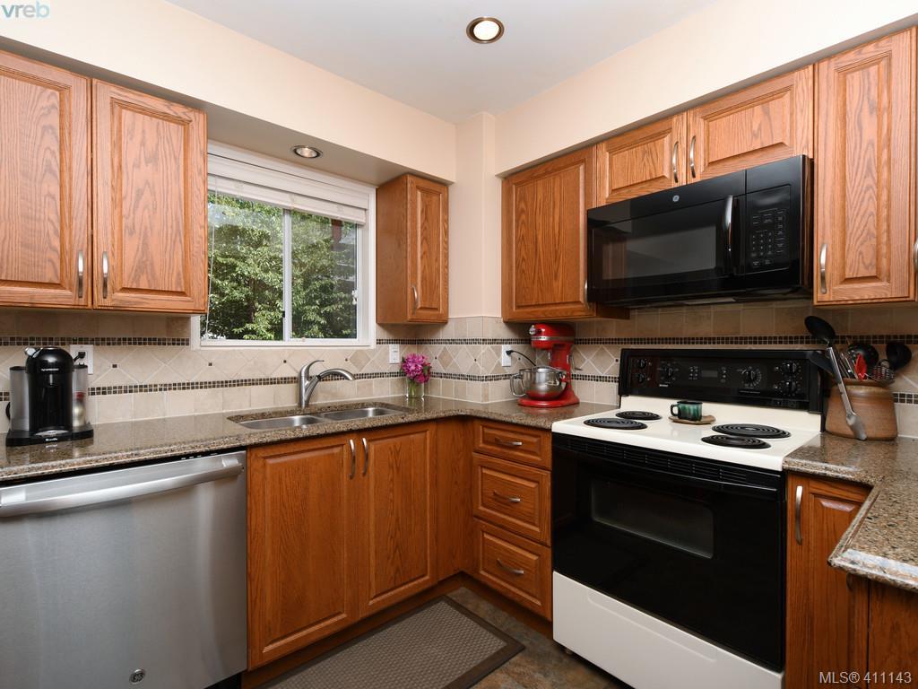 588 Phelps Avenue, Victoria, BC 411143 Mike Boorman Realtor, Associate Broker