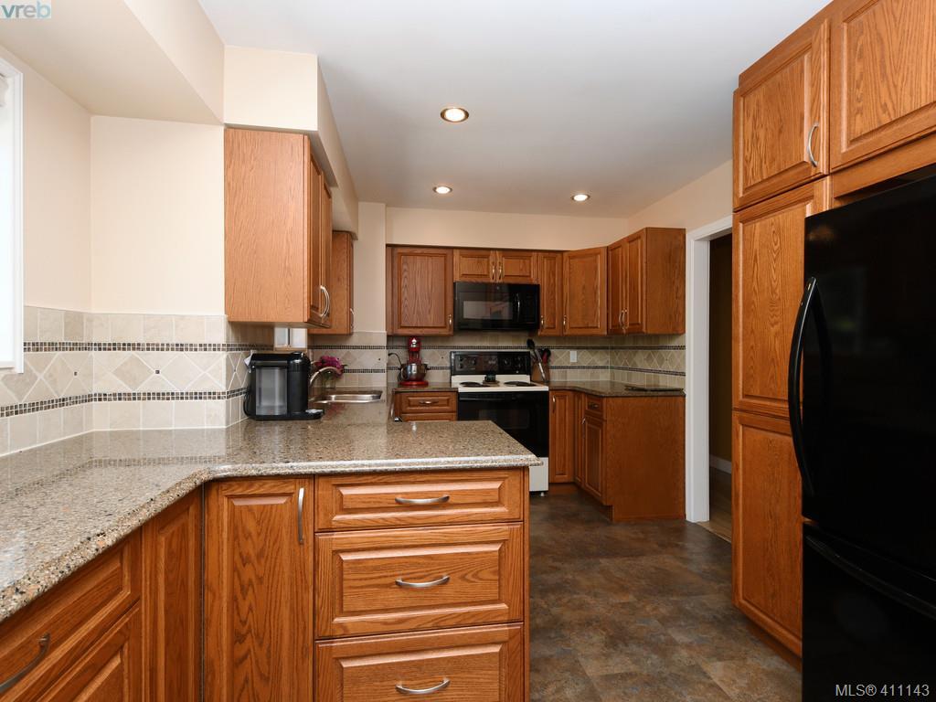 588 Phelps Avenue, Victoria, BC 411143 Mike Boorman Realtor, Associate Broker